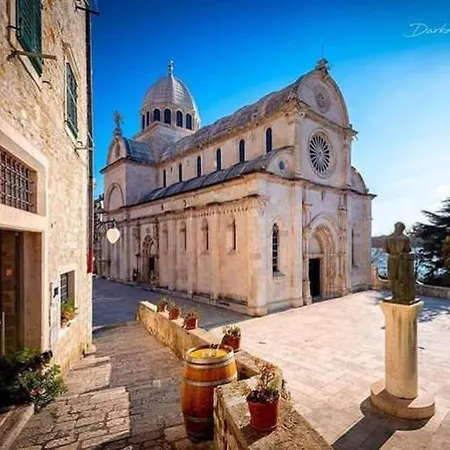 Nyaraló Elin Šibenik