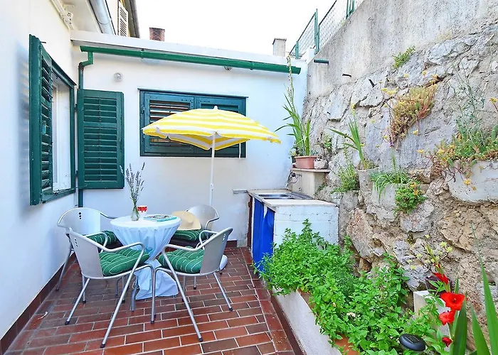 בית נופש Elin שיבניק