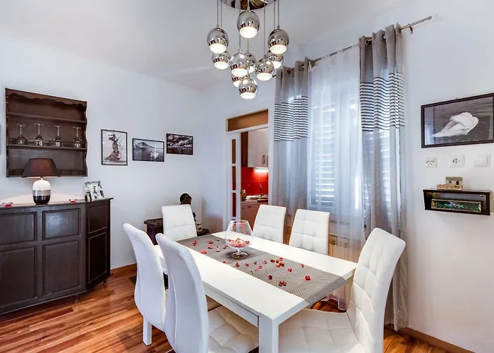 Holiday Elin Vikendica